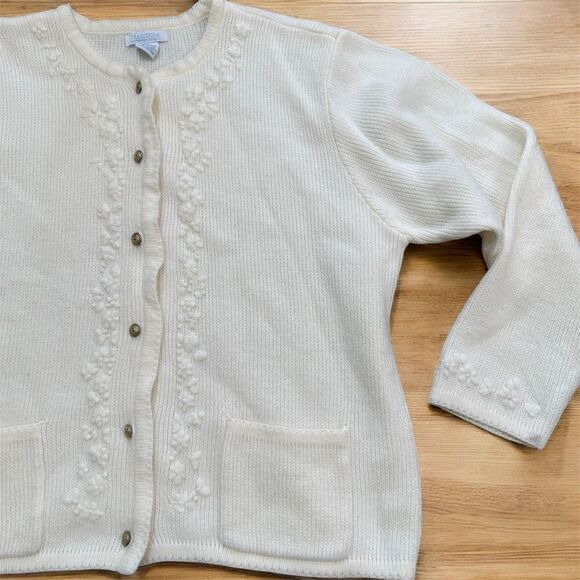 Vintage Traditions White Floral Cardigan Top Button Pretty Fun Large L - Picture 2 of 6